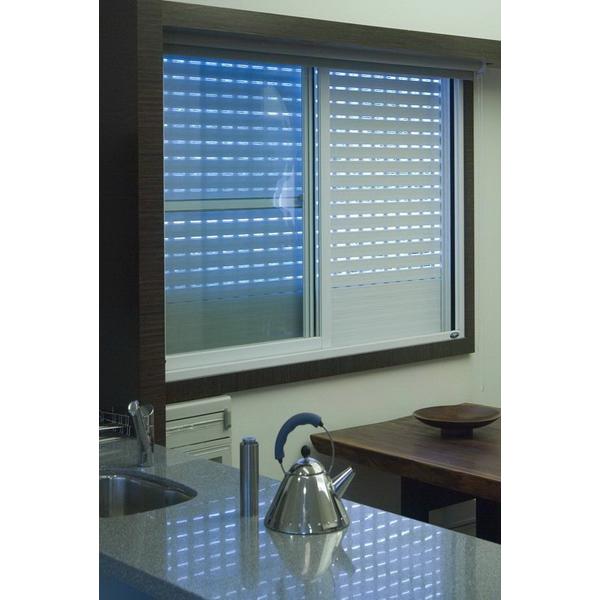 向陽_雷巴型穿套式捲窗,白陽通有限公司