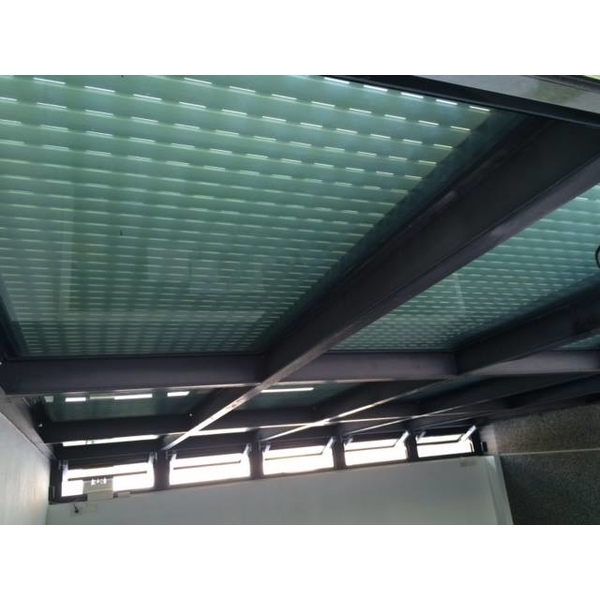 協屋頂式捲門窗 協屋頂式捲門窗,白陽通有限公司