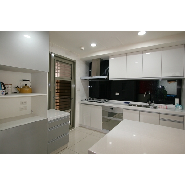 廚房客製化系統櫥櫃,良棋企業有限公司