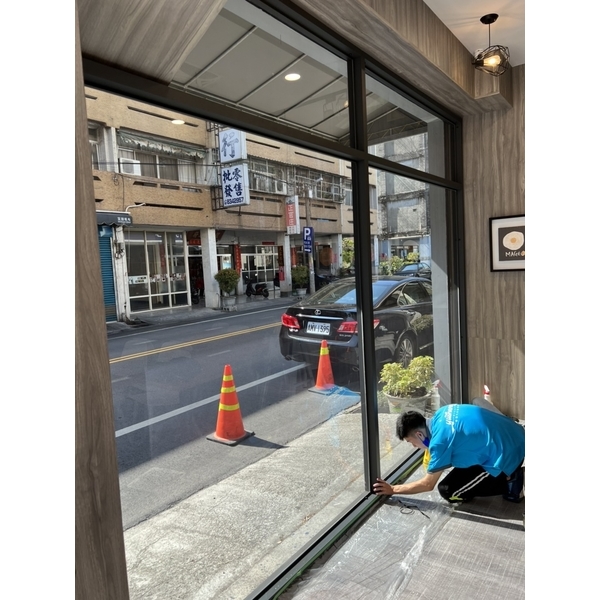 FSK隔熱紙-商業空間早餐店-新泰光學有限公司/帝航日