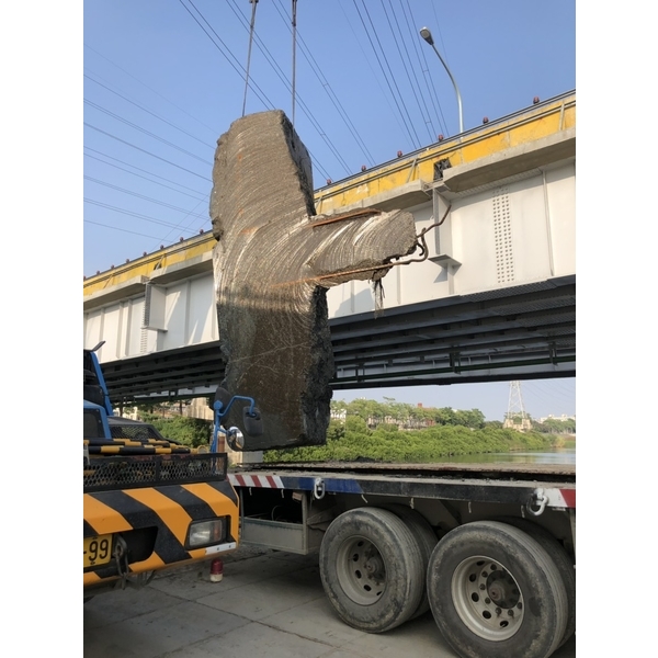 橋墩吊離作業,宏耀工程行