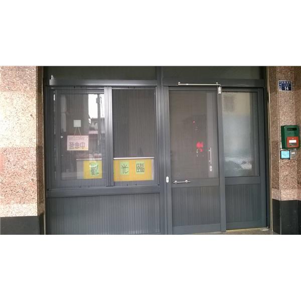 氣密落地門