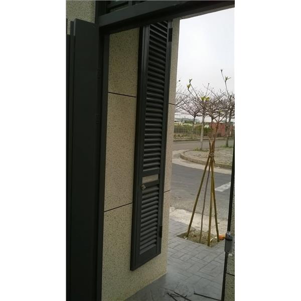 電箱之鋁百葉通風門加信箱,名華鋁門窗有限公司